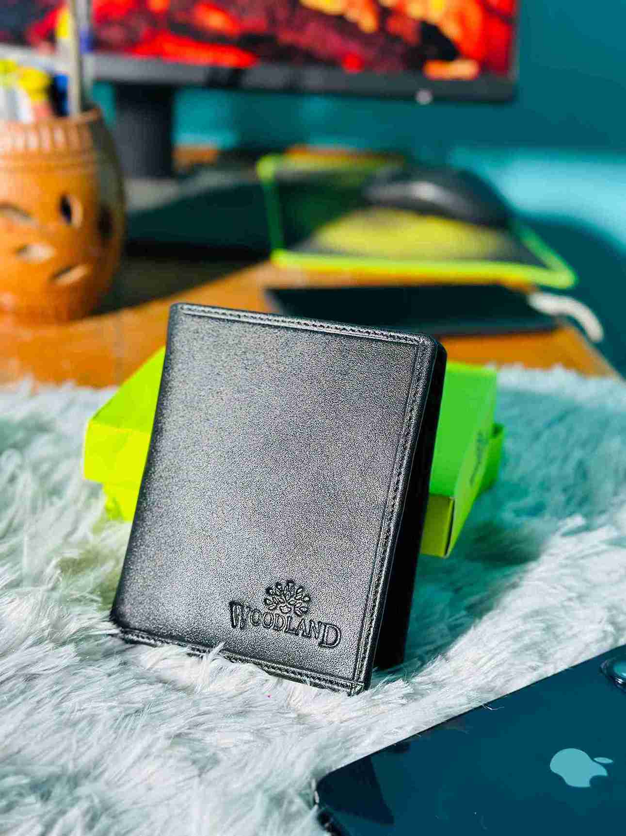 Premium leather wallet 🖤   Minimal design with multiple card & cash space.   Black & chocolate shades available.